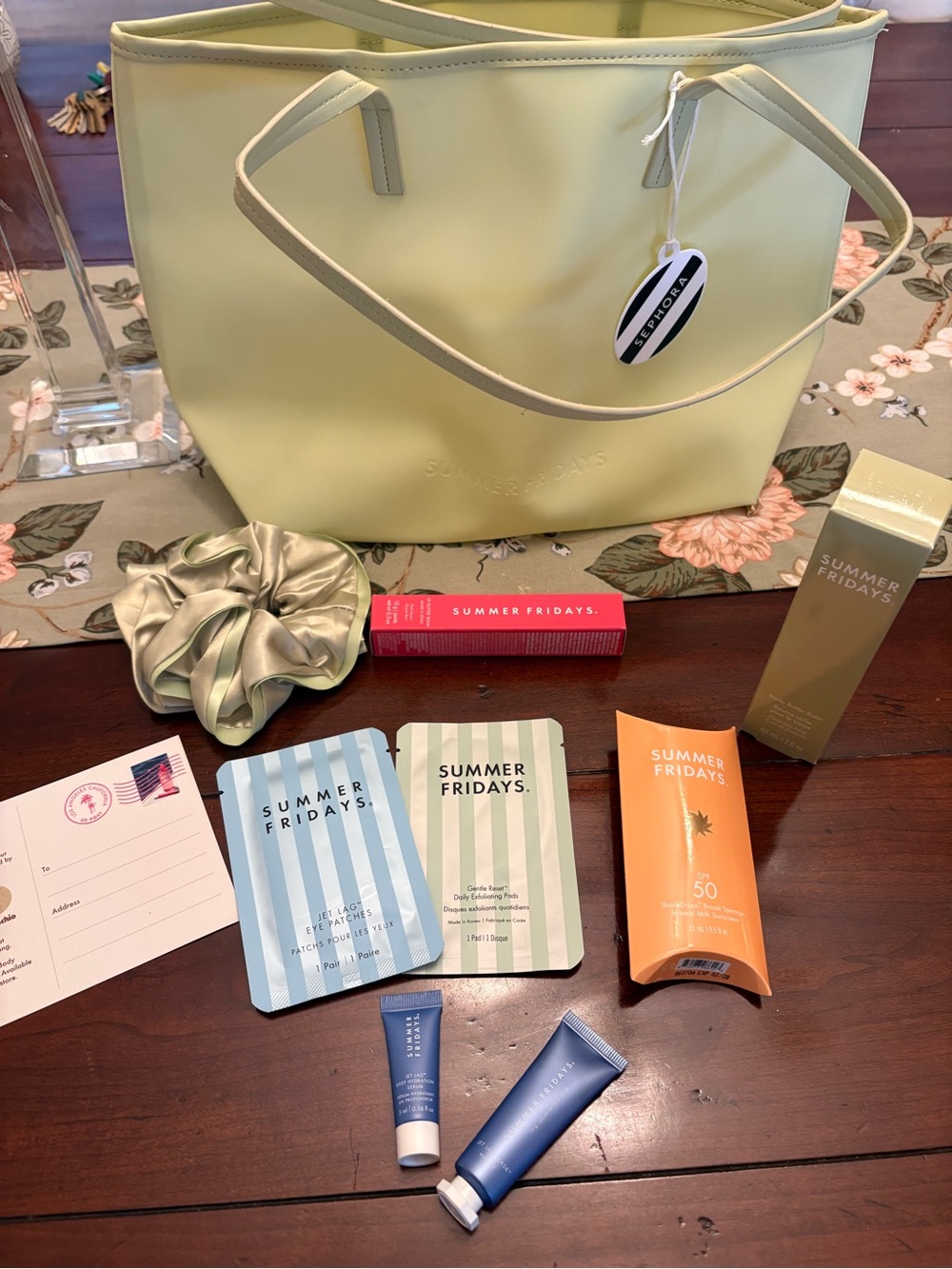 Summer Fridays / Beverly Hills pop up. Jelly Tote and samples